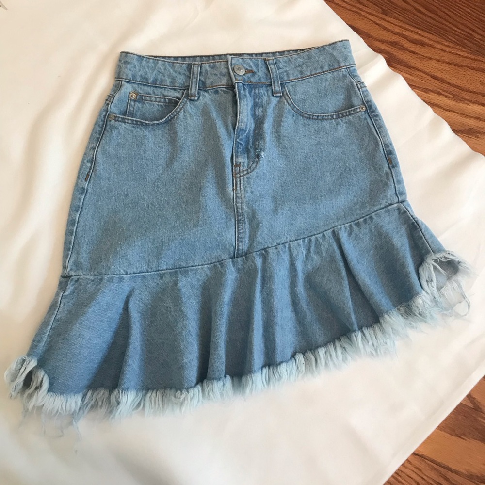 - Gorgeous jeans skirt